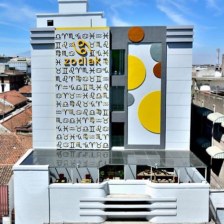 Zodiak Asia Afrika By Kagum Hotels Bandung Buitenkant foto