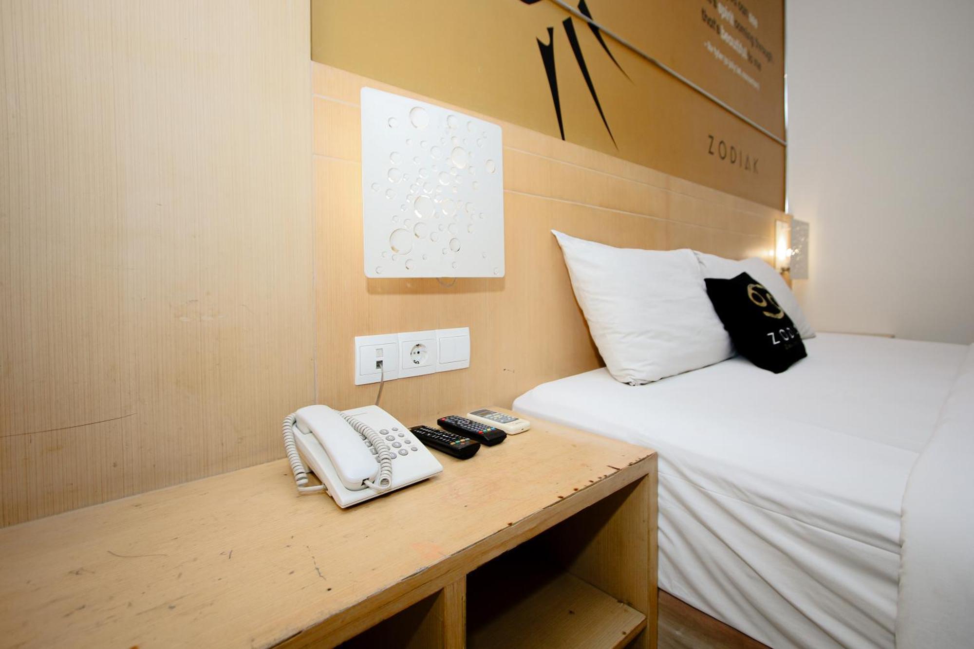 Zodiak Asia Afrika By Kagum Hotels Bandung Buitenkant foto
